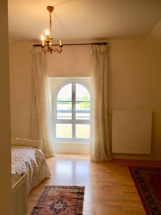 Cottage Du Chateau Erbrée Екстериор снимка