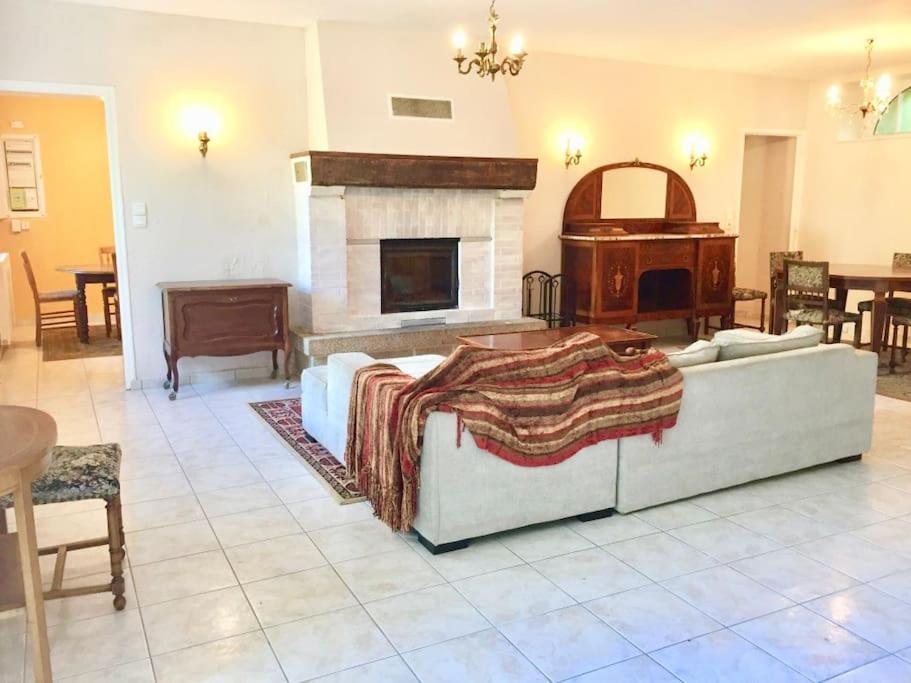 Cottage Du Chateau Erbrée Екстериор снимка